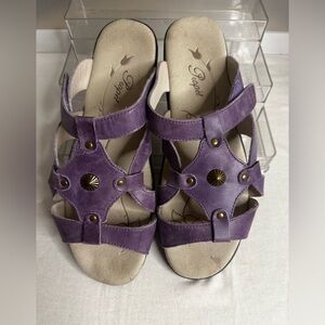 Propet "The Walking Shoe" Sandles Lavender sz.10